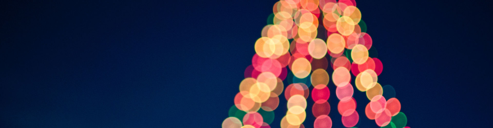 Synge i Adventskoret på Sion